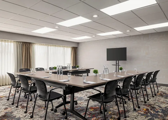 Crowne Plaza Auburn Hills By Ihg